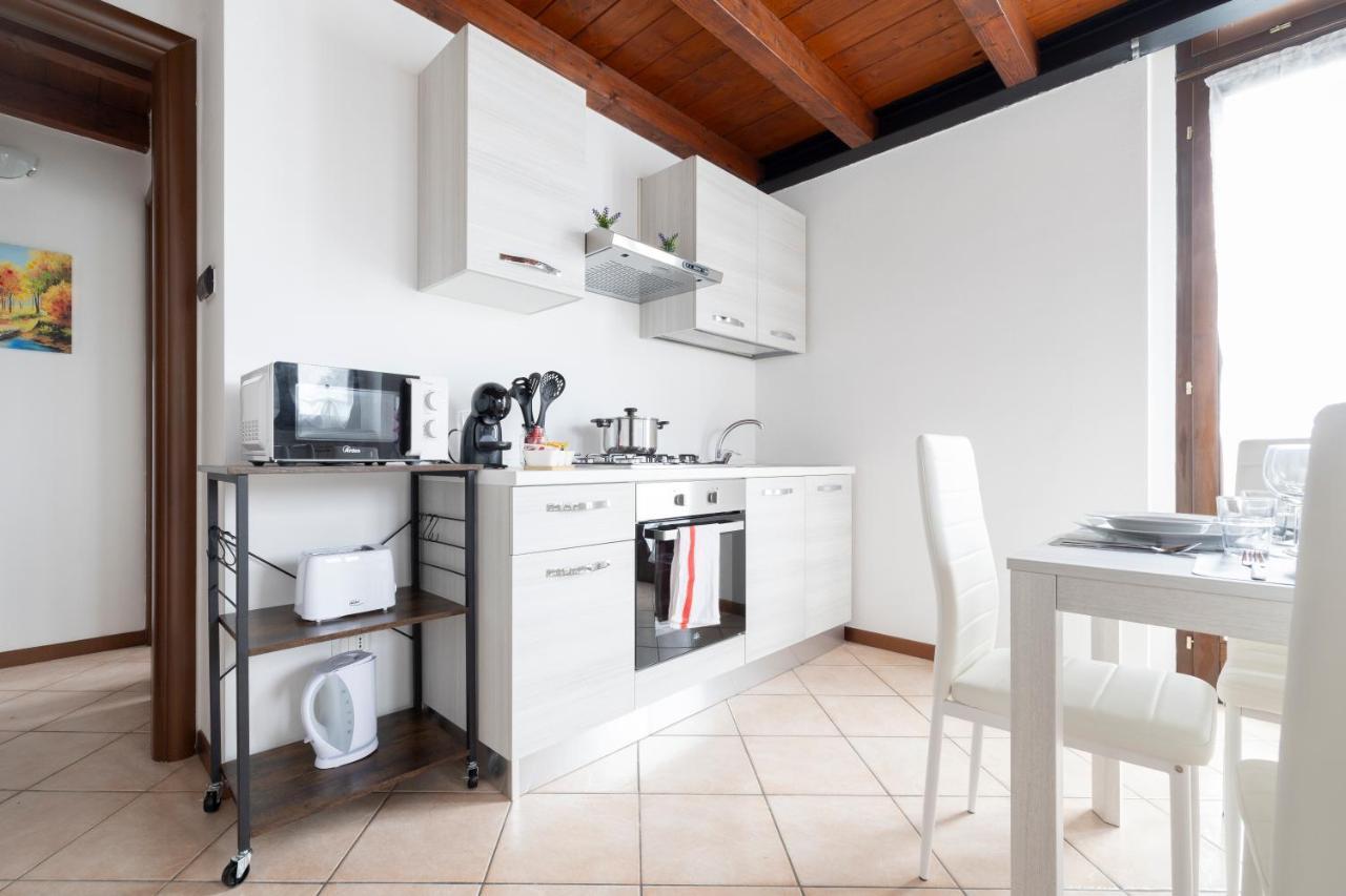 10' Da Malpensa & 1' Dalla Stazione TreniShuttle Apartment Somma Lombardo Exterior photo