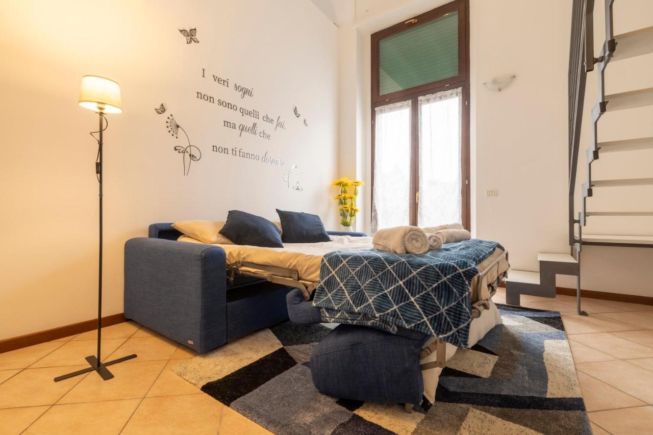 10' Da Malpensa & 1' Dalla Stazione TreniShuttle Apartment Somma Lombardo Exterior photo