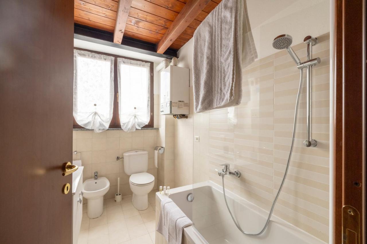 10' Da Malpensa & 1' Dalla Stazione TreniShuttle Apartment Somma Lombardo Exterior photo